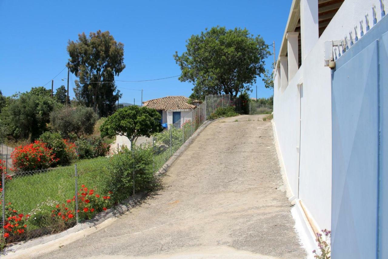 El Mar Kómboi Exterior foto